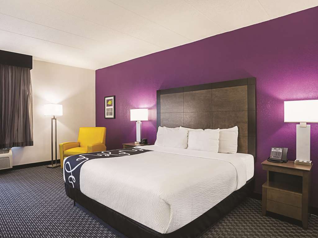 La Quinta By Wyndham Shreveport Airport Hotel Szoba fotó